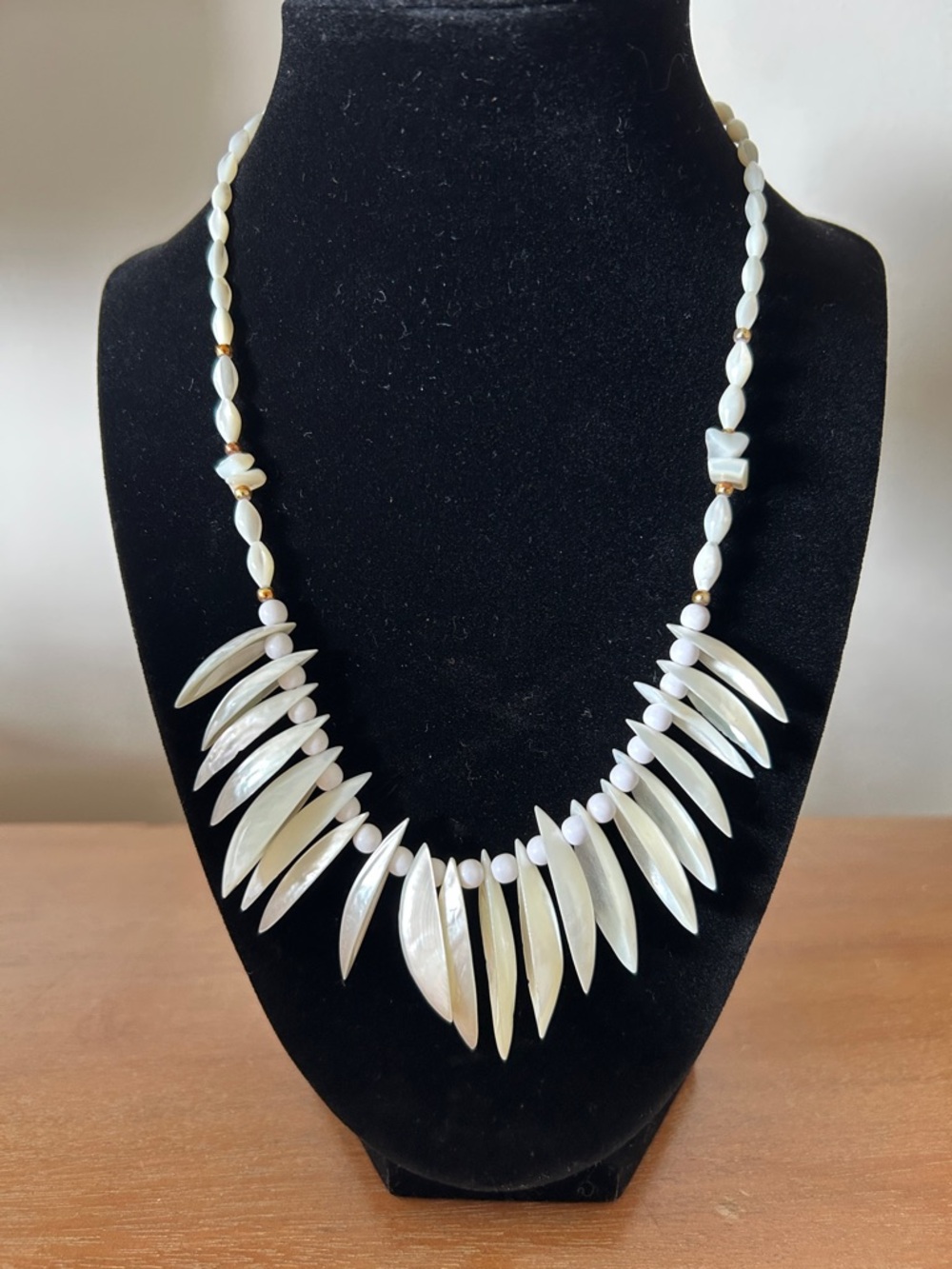 White Mother-of-Pearl Spike Necklace - Unbranded Boutique Style